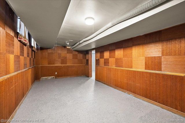 18645 Roselawn Street, Detroit, MI 48221