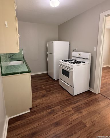203 E Rosewood Ave Apt 1, San Antonio, TX 78212
