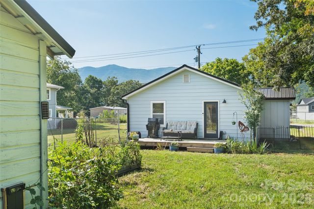 1042 Old US 70 Hwy Highway, Black Mountain, NC 28711