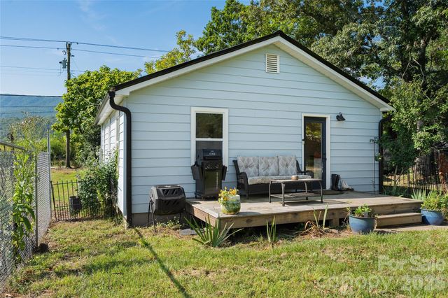 1042 Old US 70 Hwy Highway, Black Mountain, NC 28711