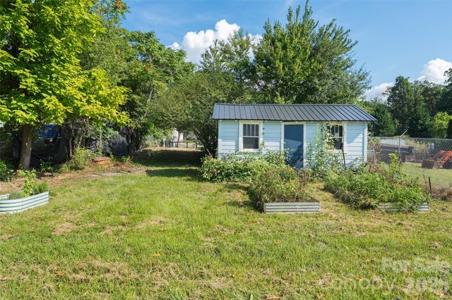 1042 Old US 70 Hwy Highway, Black Mountain, NC 28711