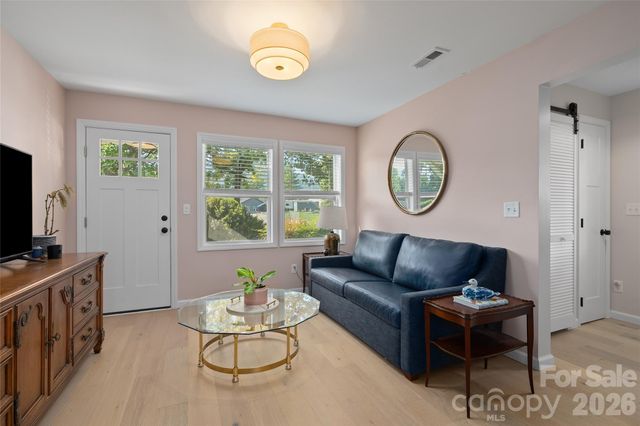 1042 Old US 70 Hwy Highway, Black Mountain, NC 28711
