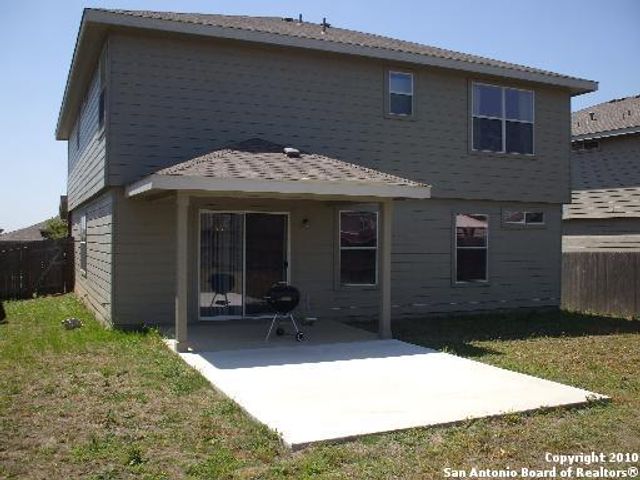 9013 Barkwood, Universal City, TX 78148