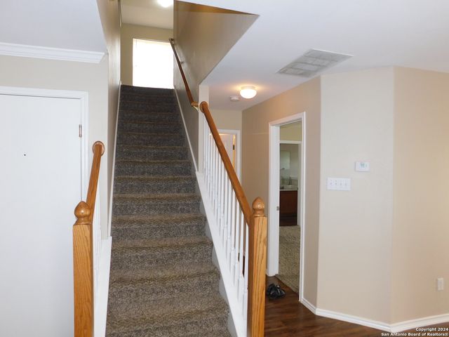 9013 Barkwood, Universal City, TX 78148
