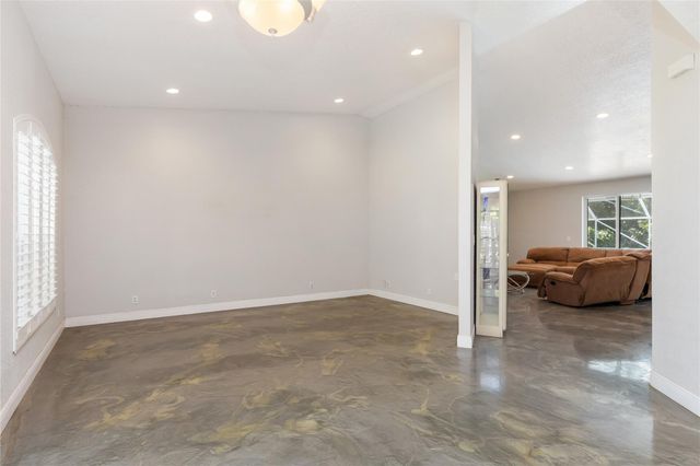 1400 NW 102nd Dr, Coral Springs, FL 33071
