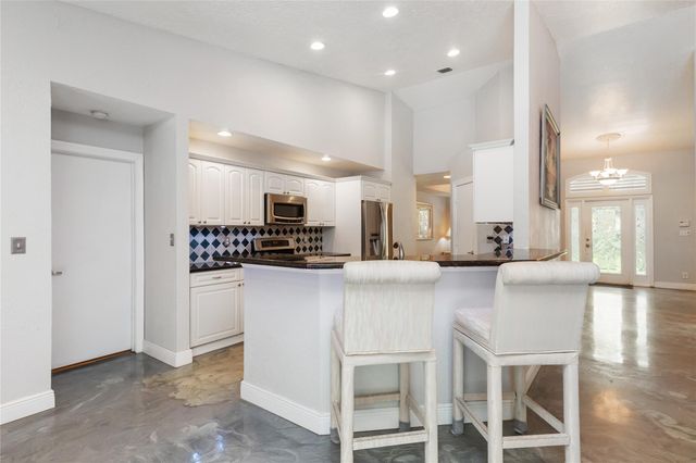 1400 NW 102nd Dr, Coral Springs, FL 33071