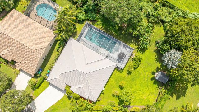 1400 NW 102nd Dr, Coral Springs, FL 33071