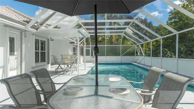 1400 NW 102nd Dr, Coral Springs, FL 33071