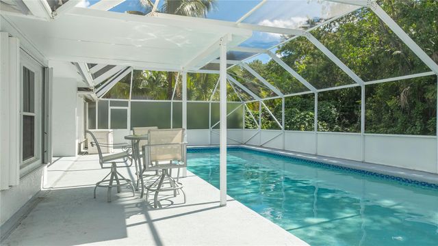 1400 NW 102nd Dr, Coral Springs, FL 33071