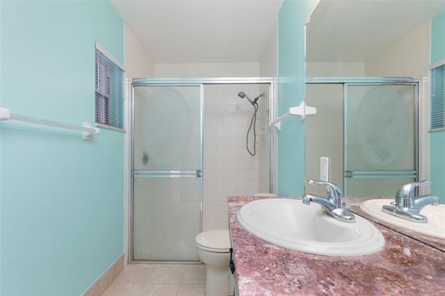 1400 NW 102nd Dr, Coral Springs, FL 33071