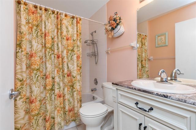 1400 NW 102nd Dr, Coral Springs, FL 33071