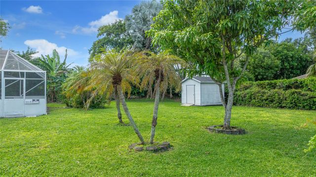 1400 NW 102nd Dr, Coral Springs, FL 33071