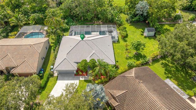 1400 NW 102nd Dr, Coral Springs, FL 33071