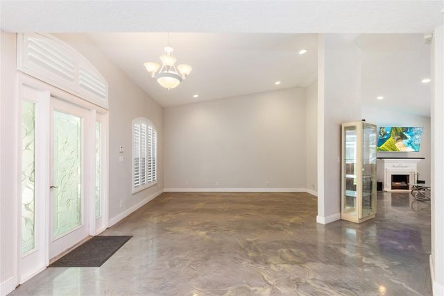 1400 NW 102nd Dr, Coral Springs, FL 33071