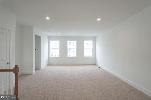 114 HIGHER ROCK CT, North Wales, PA 19454