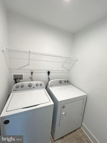 114 HIGHER ROCK CT, North Wales, PA 19454