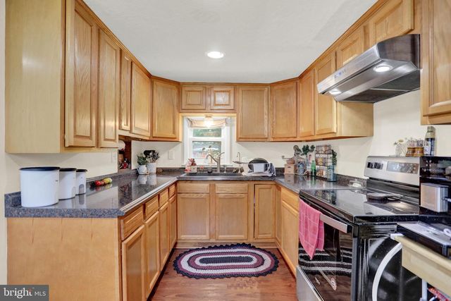 977 LAUDERMILCH RD, Palmyra, PA 17078