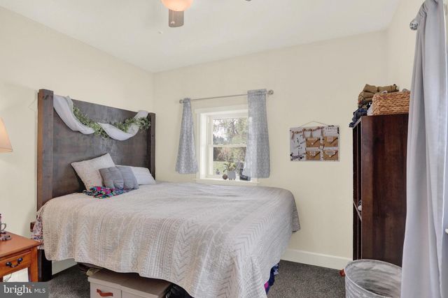 977 LAUDERMILCH RD, Palmyra, PA 17078