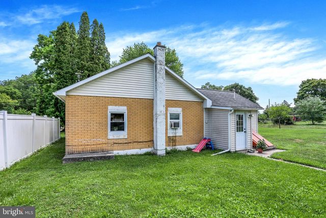977 LAUDERMILCH RD, Palmyra, PA 17078