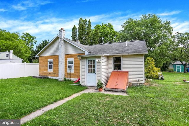 977 LAUDERMILCH RD, Palmyra, PA 17078
