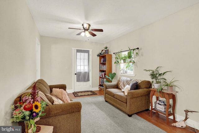 977 LAUDERMILCH RD, Palmyra, PA 17078
