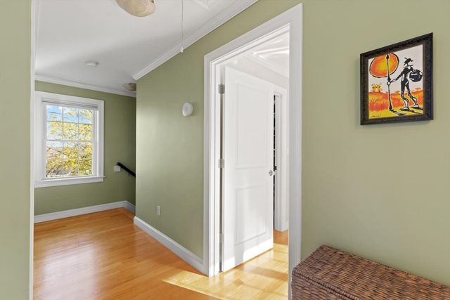 42-44 Oakview Terrace 42, Boston, MA 02130