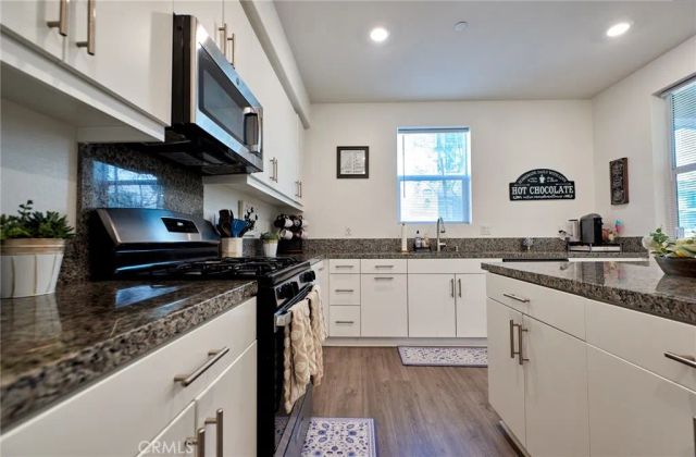 15188 Horizon Street 8, Fontana, CA 92336