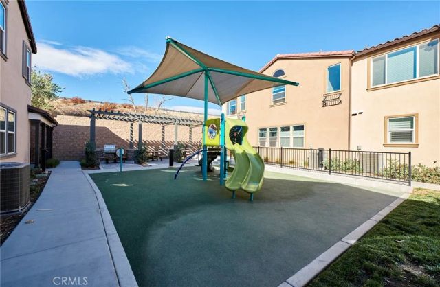 15188 Horizon Street 8, Fontana, CA 92336