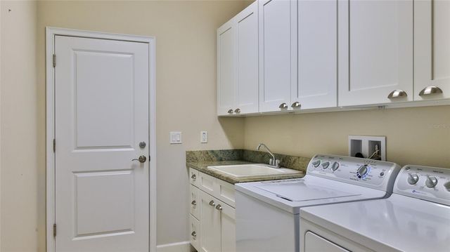 2904 PALMA LANE, New Smyrna Beach, FL 32168