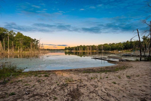 N6235 9TH AVENUE, Plainfield, WI 54966