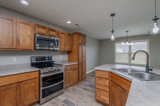 5910 EAGLE LAKE DR, Ashland, MO 65010