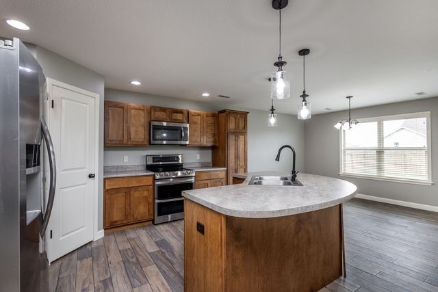 5910 EAGLE LAKE DR, Ashland, MO 65010