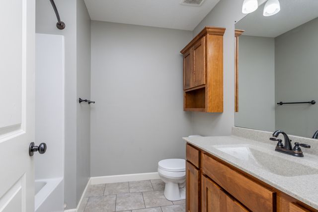 5910 EAGLE LAKE DR, Ashland, MO 65010
