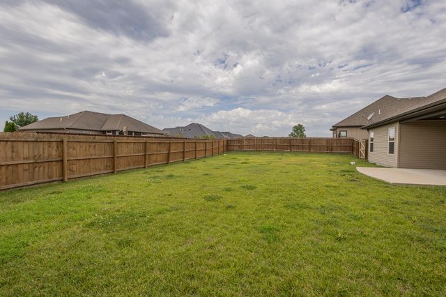 5910 EAGLE LAKE DR, Ashland, MO 65010