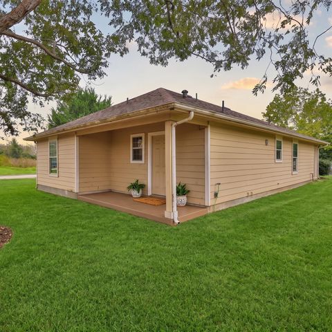 424 Baker Circle, Ames, TX 77575