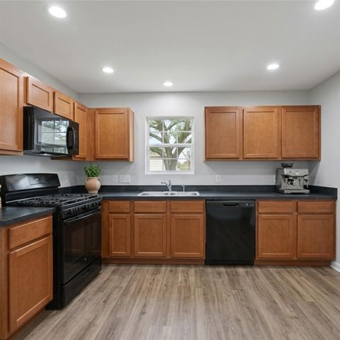 424 Baker Circle, Ames, TX 77575