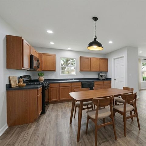 424 Baker Circle, Ames, TX 77575