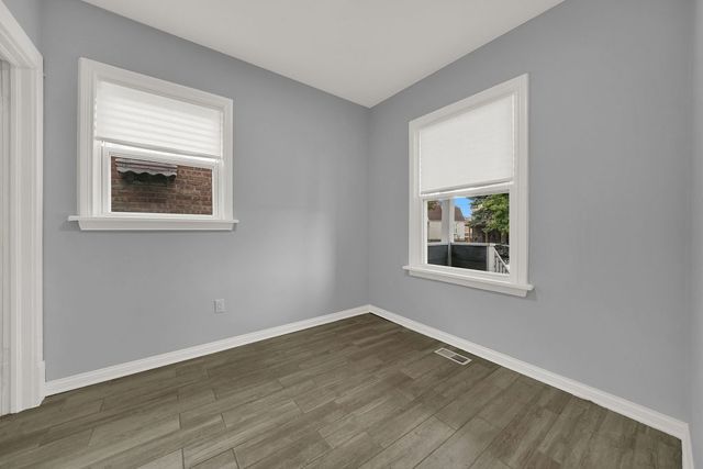 3805 W 63rd Place, Chicago, IL 60629