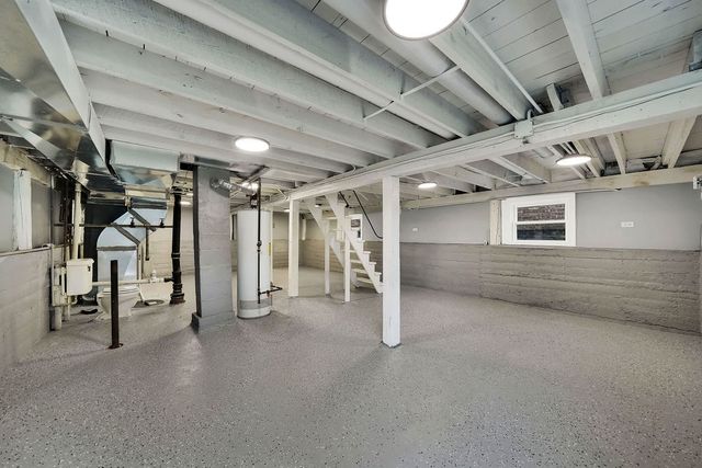 3805 W 63rd Place, Chicago, IL 60629