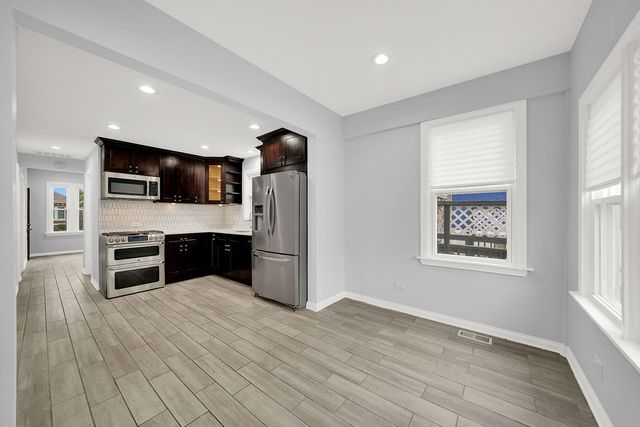 3805 W 63rd Place, Chicago, IL 60629