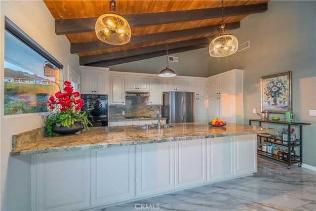 2817 N Mountain, Claremont, CA 91711