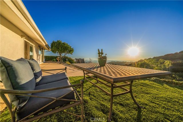 2817 N Mountain, Claremont, CA 91711