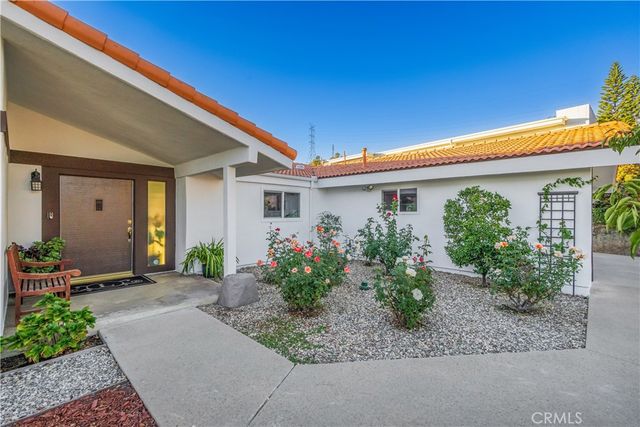 2817 N Mountain, Claremont, CA 91711