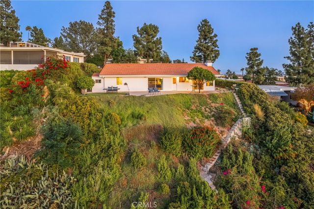 2817 N Mountain, Claremont, CA 91711