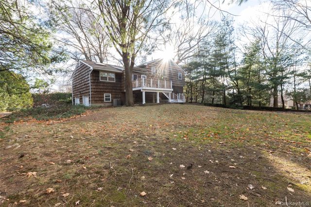 14 Theresa Lane, Harrison, NY 10528