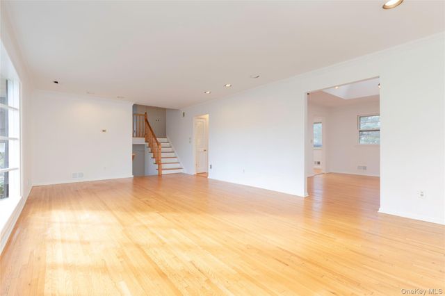 14 Theresa Lane, Harrison, NY 10528