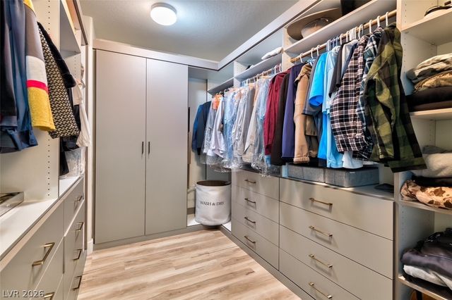 2992 Barrett Springs Avenue, Henderson, NV 89044