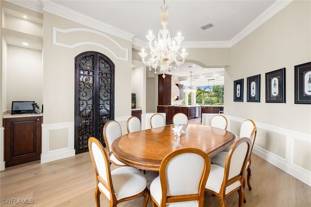 707 Hickory RD, Naples, FL 34108