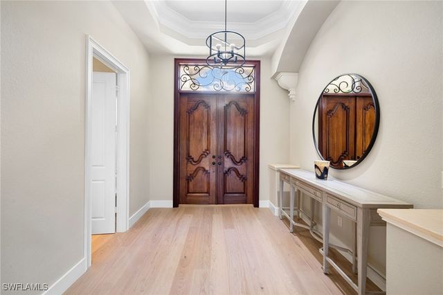 707 Hickory RD, Naples, FL 34108