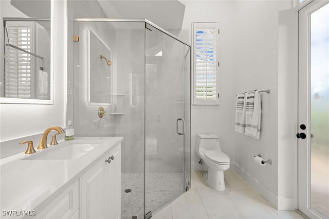 707 Hickory RD, Naples, FL 34108